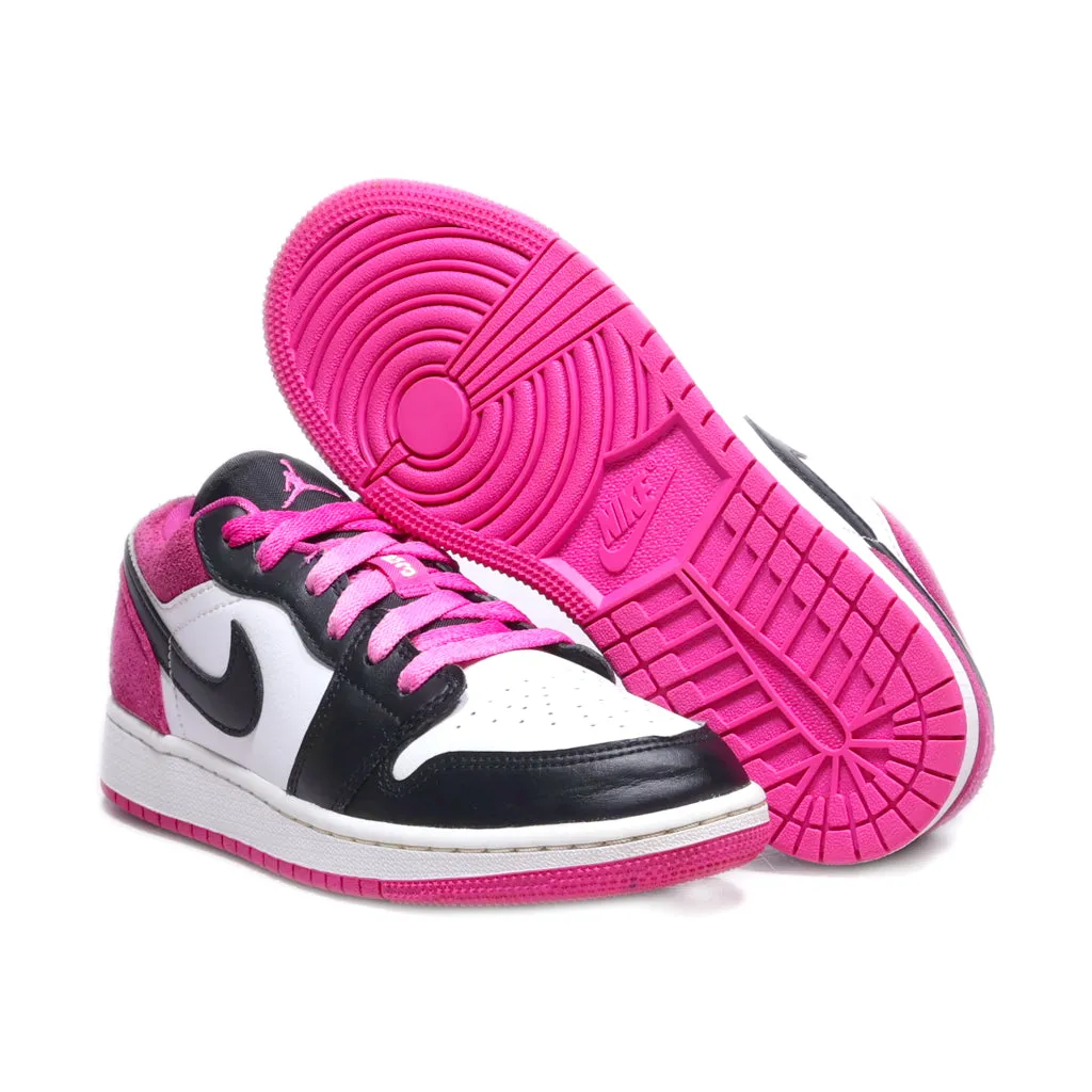 Air Jordan 1 Low Se 'Fuchsia' Low-Top Sneakers Leather Black Colour For Women