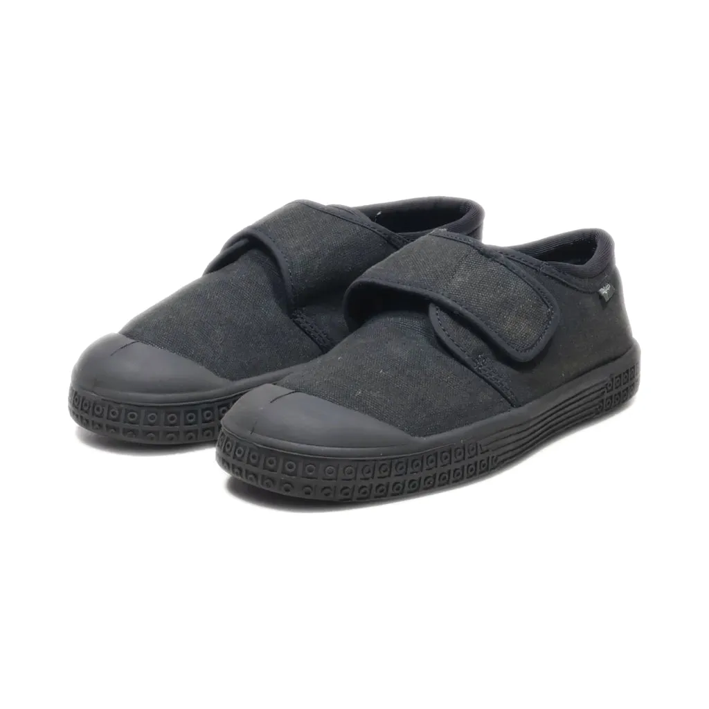 Clarks Sneakers Canvas Black Colour For Kids