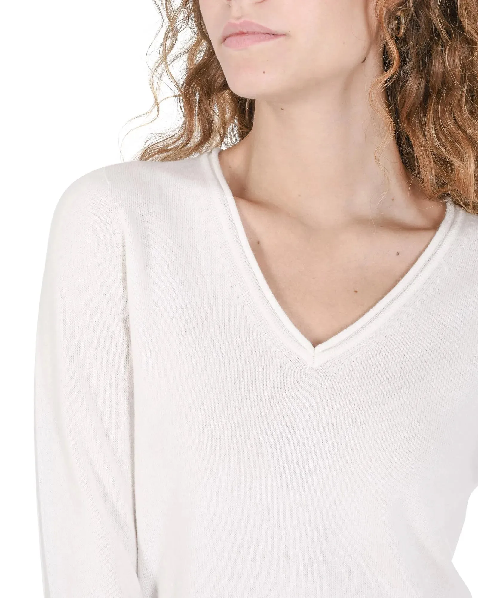 Crown of Edinburgh Cashmere Women's Premium Italian Cashmere V-Neck Sweater in Off white - 42 EU