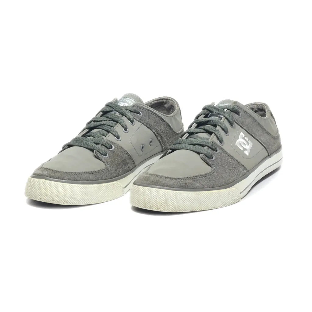 Dc Shoes Low-Top Sneakers Leather Grey Colour For Men