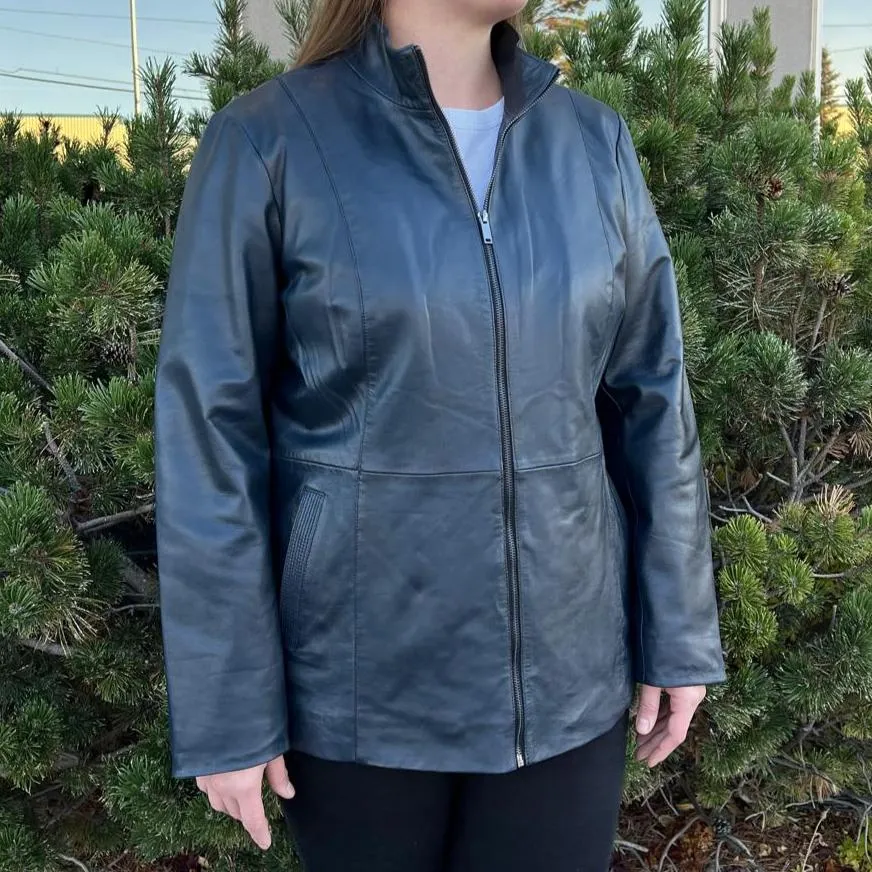 Women's Lamb Leather Jacket with Zipper and Dual Pockets